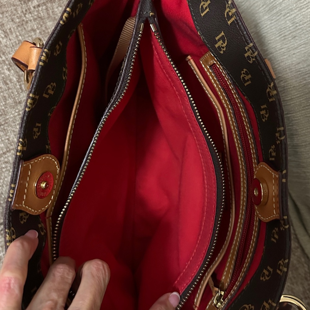 Dooney & Bourke Signature Tammy Tote - Picture 8 of 8